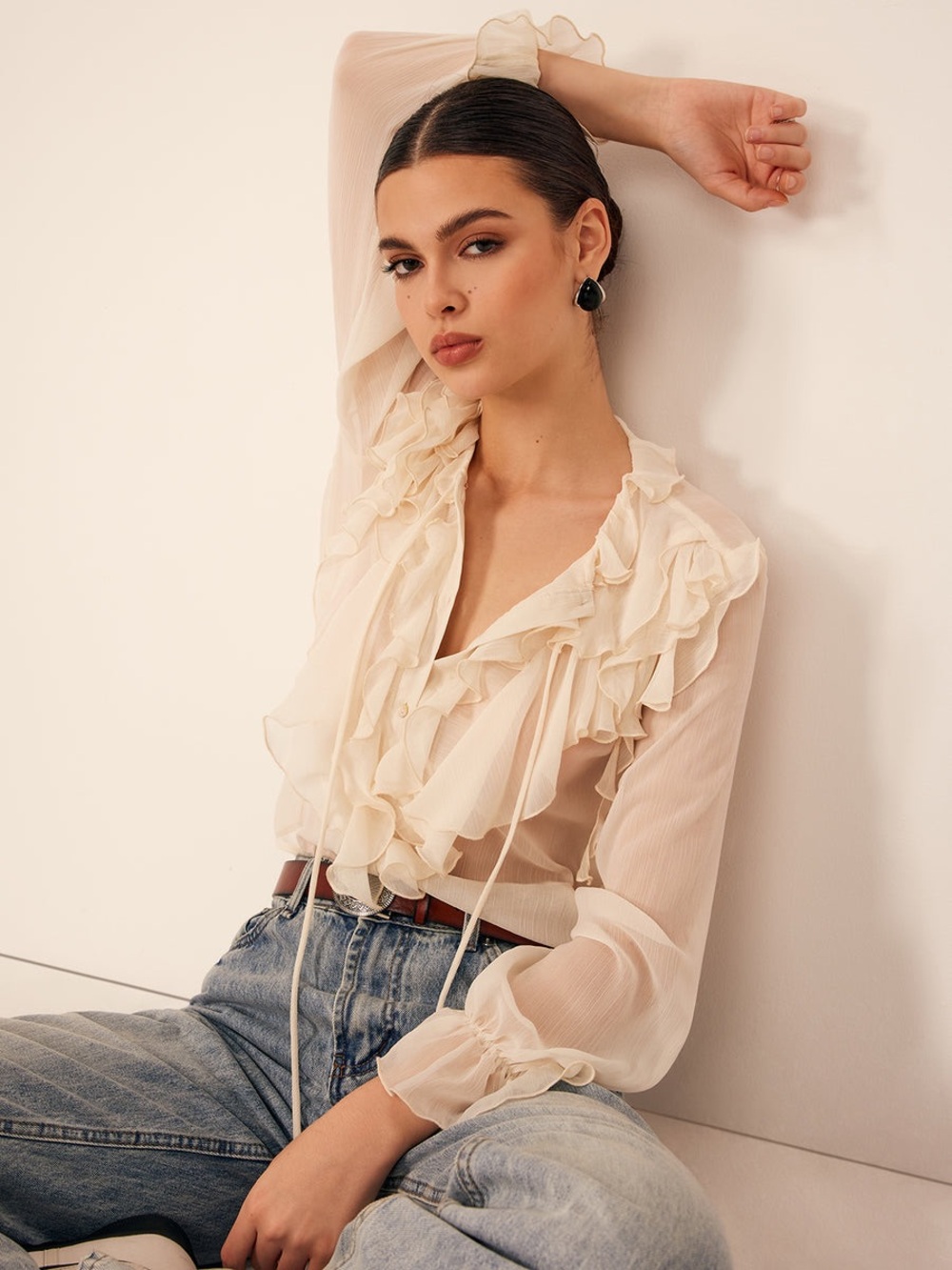 Commense Semi-Sheer Ruffle Chiffon Breasted Blouse - Picture 5 of 7